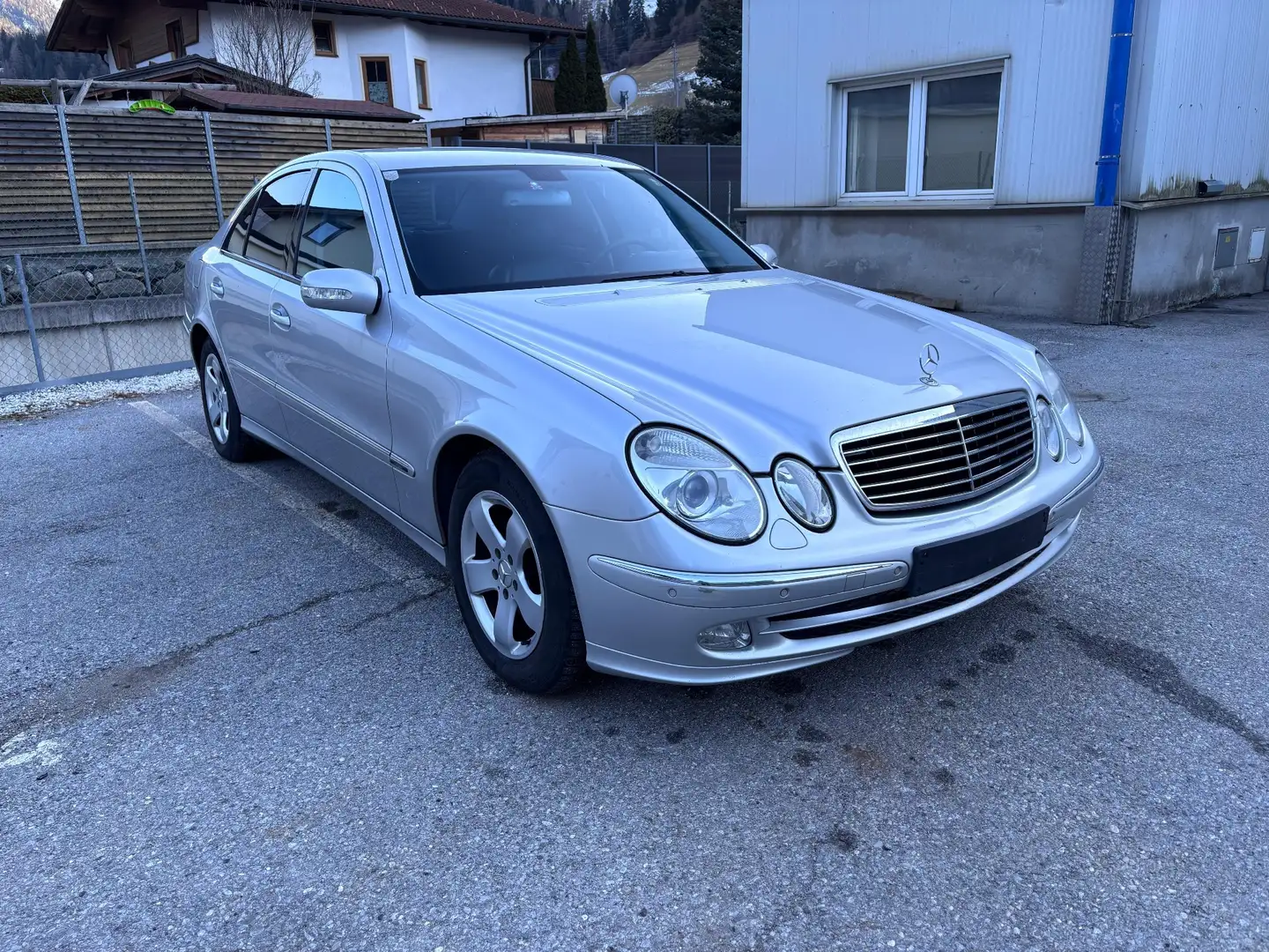 Mercedes-Benz E 320 4Matic Automatik Avantgarde - 1