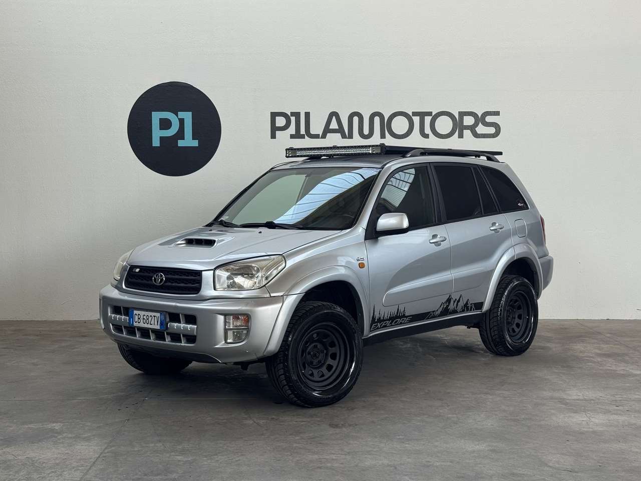 Toyota RAV 4 5p 2.0 d-4d 16v ASI KIT RIALZO +4CM LUCI LED PORTAPACCHI