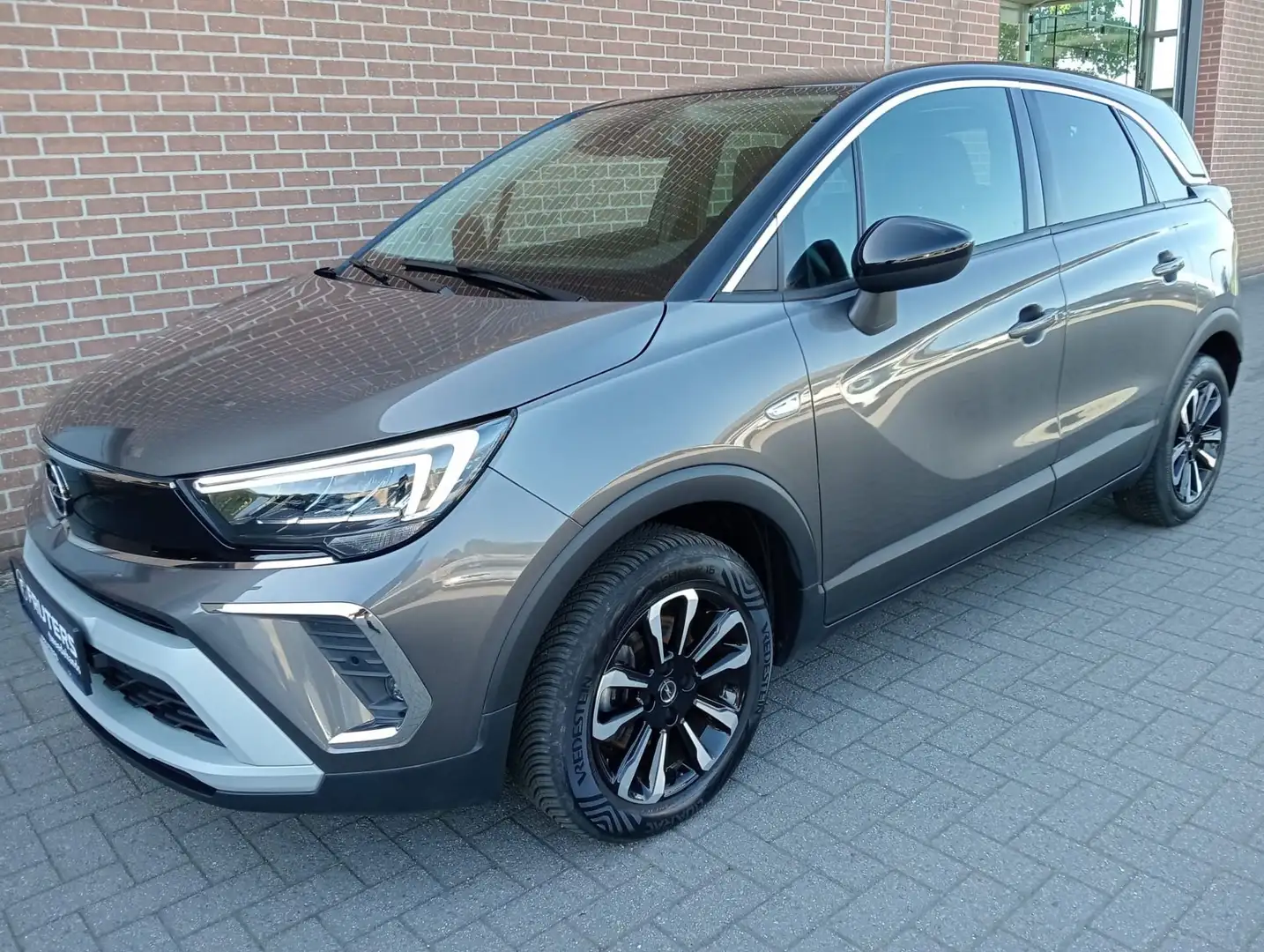 Opel Crossland 1.2 Turbo S/S Elegance MT6 110PK Szürke - 1