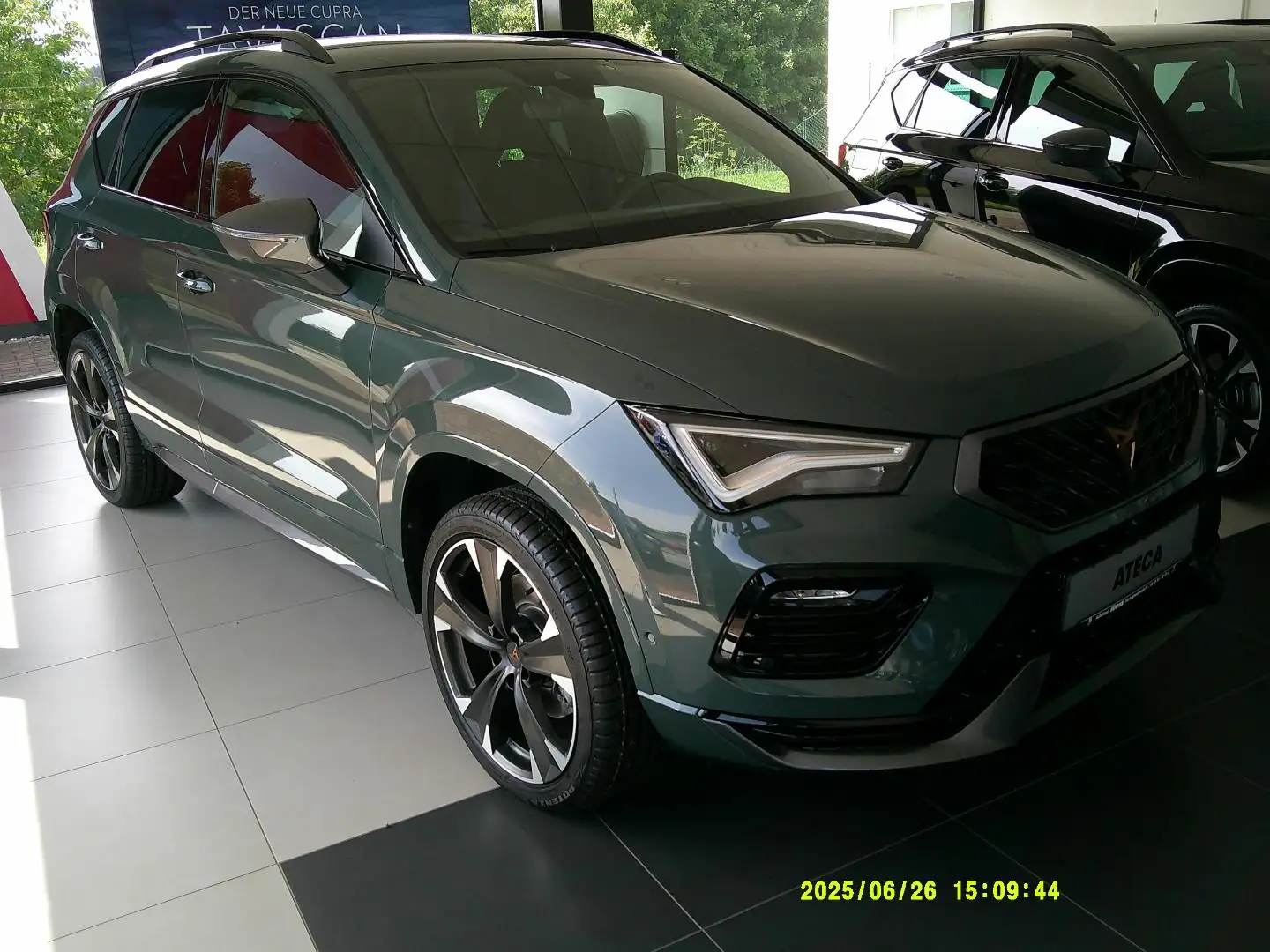 CUPRA Ateca Grün - 2
