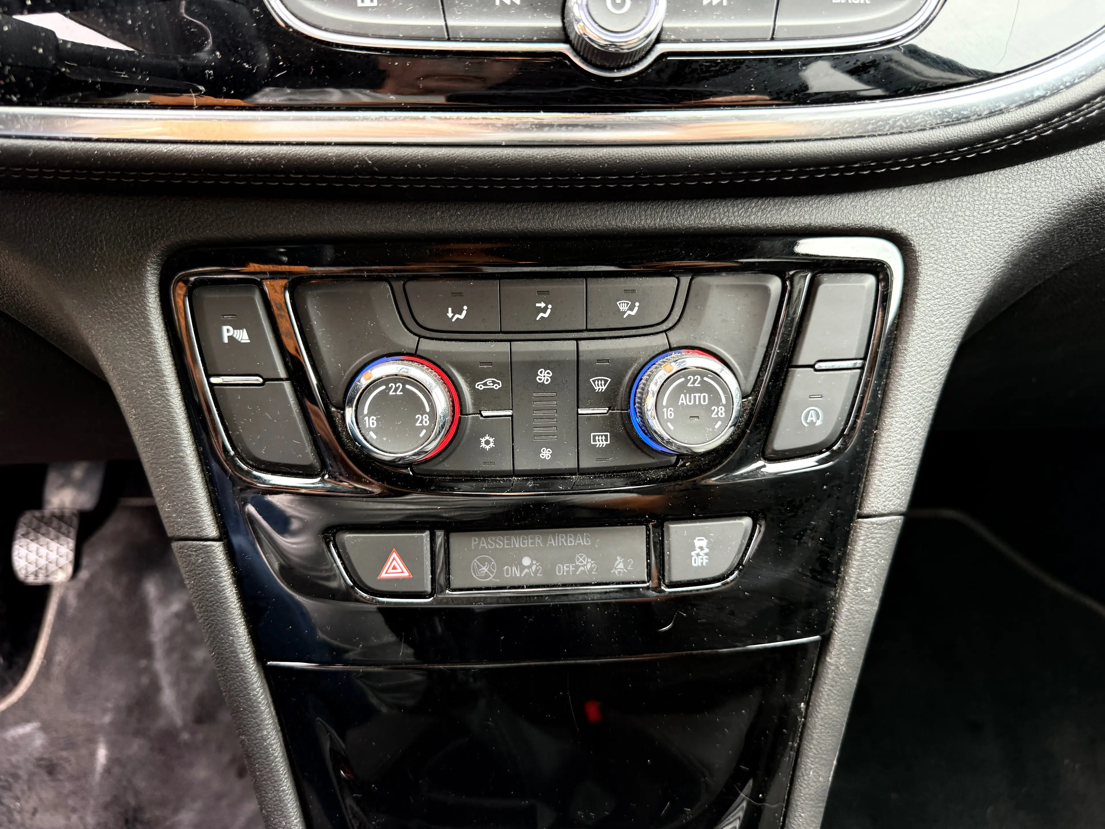 Opel Mokka X Mokka X 1.4 Turbo Black Edition St./St. (EU6.2) — photo 10