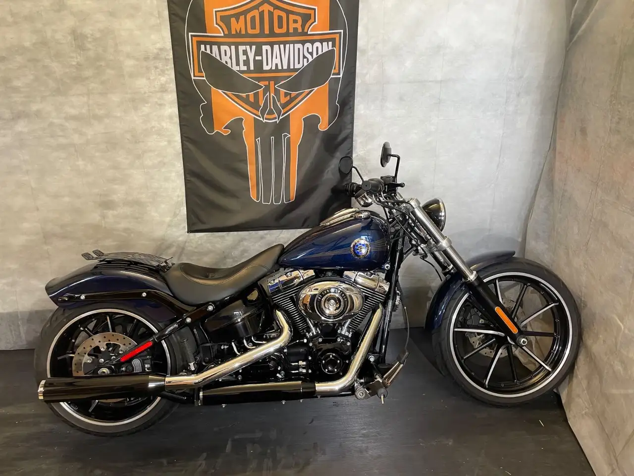 Harley-Davidson Breakout