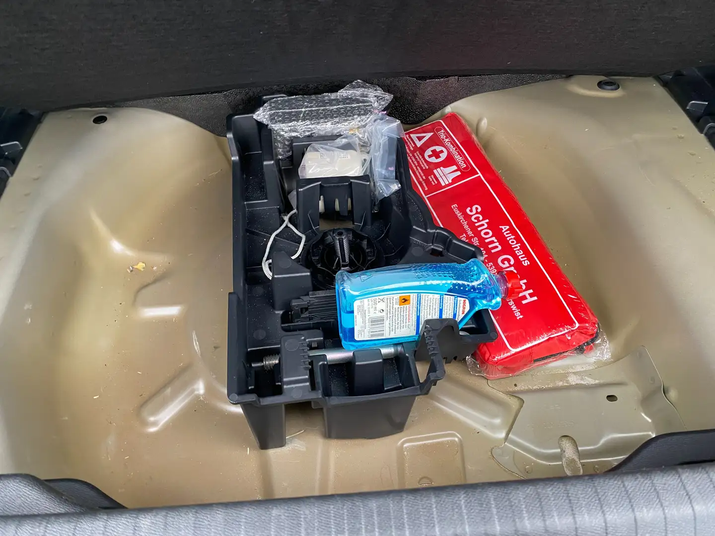 Citroen C4 Shine Head-Up-Teilleder LED original 95000km Grau - 2