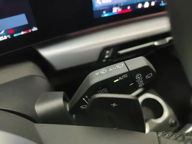 BMW X1 view 16