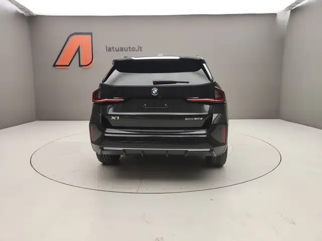 BMW X1 view 7