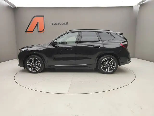 BMW X1 view 5