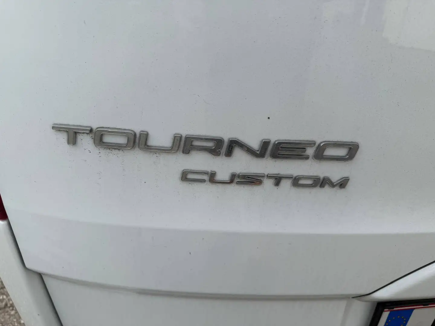 Ford Tourneo Custom Tourneo Custom 1,0 EcoBoost PHEV 320 L1 Titanium Aut. Titanium Weiß - 1