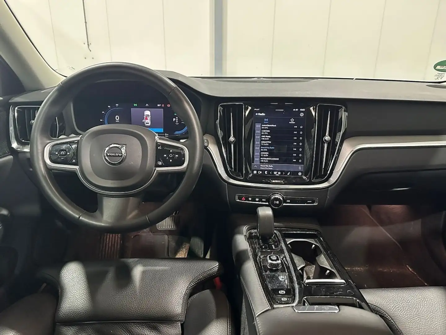 Volvo V60 2.0 T6 AWD LONG RANGE 293kW/399pk Aut8 Plug-in hyb Grijs - 2