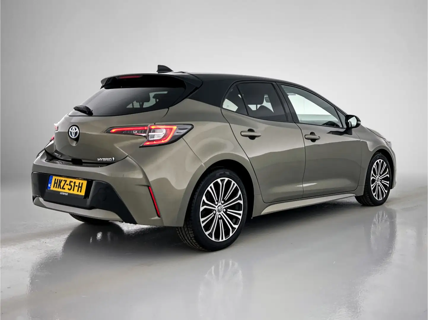 Toyota Corolla 2.0 Hybrid Dynamic Limited Braun - 2