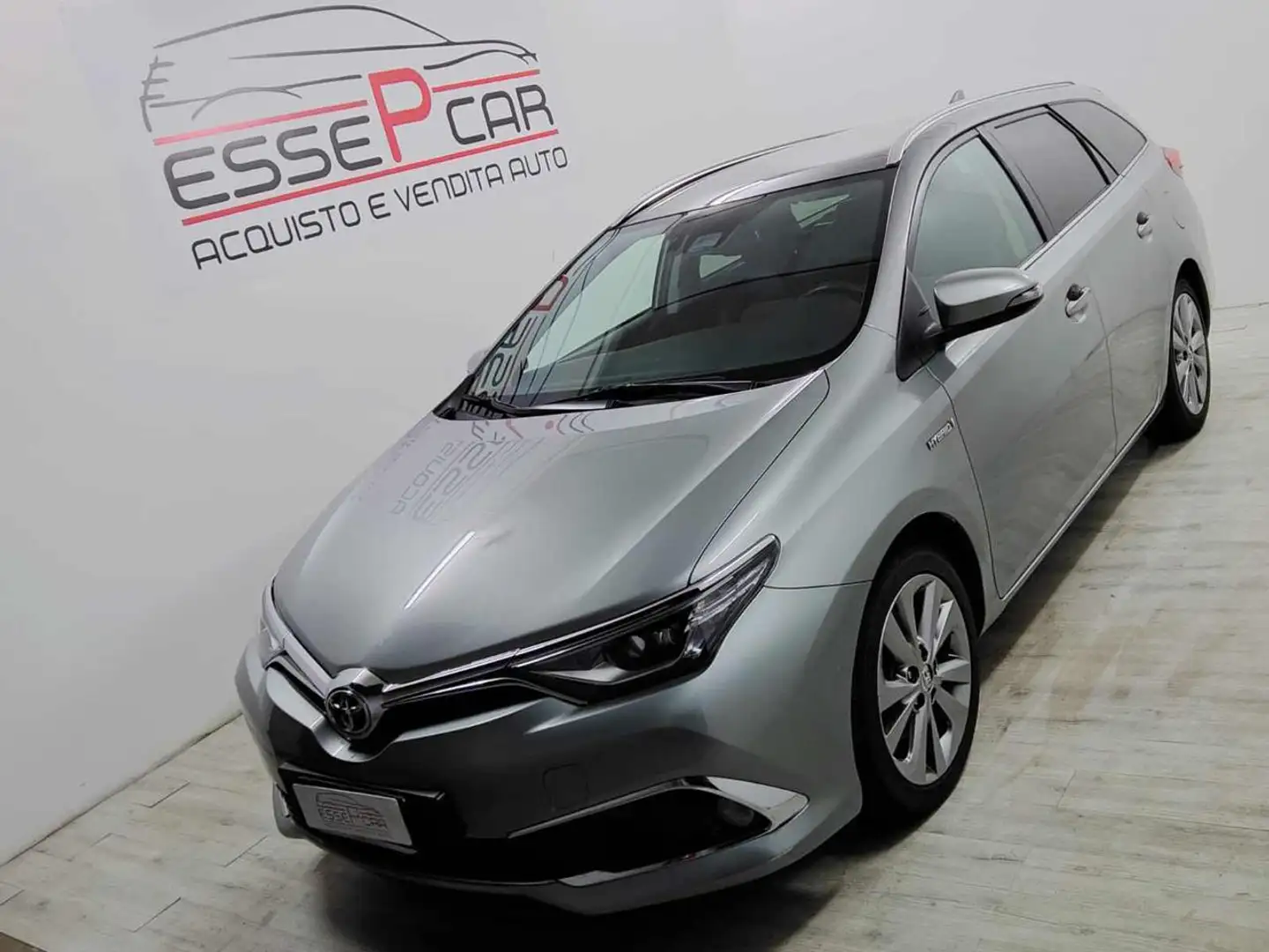 Toyota Auris 1.8 Hybrid Lounge Grigio - 1