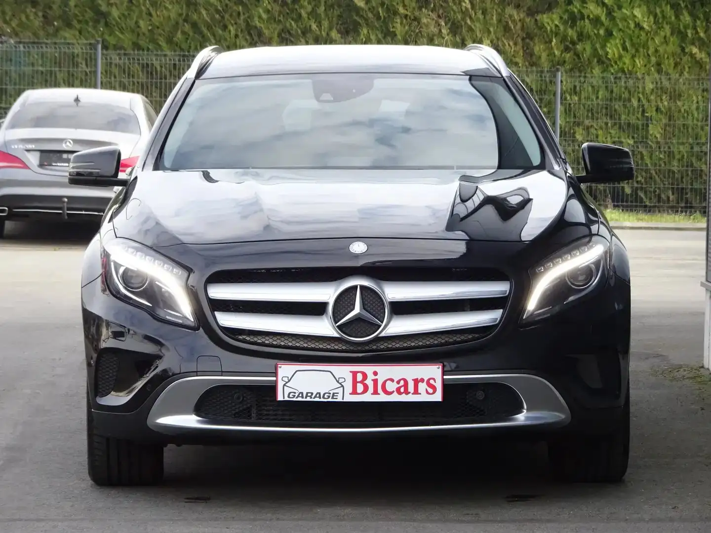 Mercedes-Benz GLA 200 i 💎 156cv SPORT ✅ XÉNON+ CUIR+ GPS* GARANTIE Zwart - 2