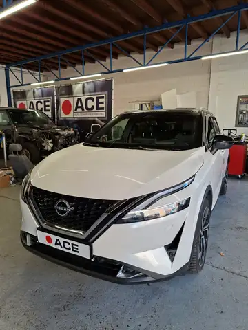 Nissan Qashqai 1.3 MHEV Xtronic Tekna + Automaat Trekhaak Groot s