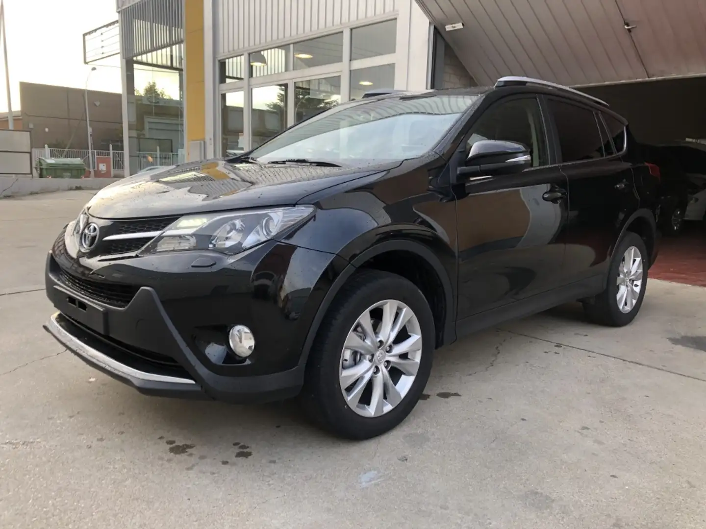 Toyota RAV 4 150D Executive AWD Černá - 1