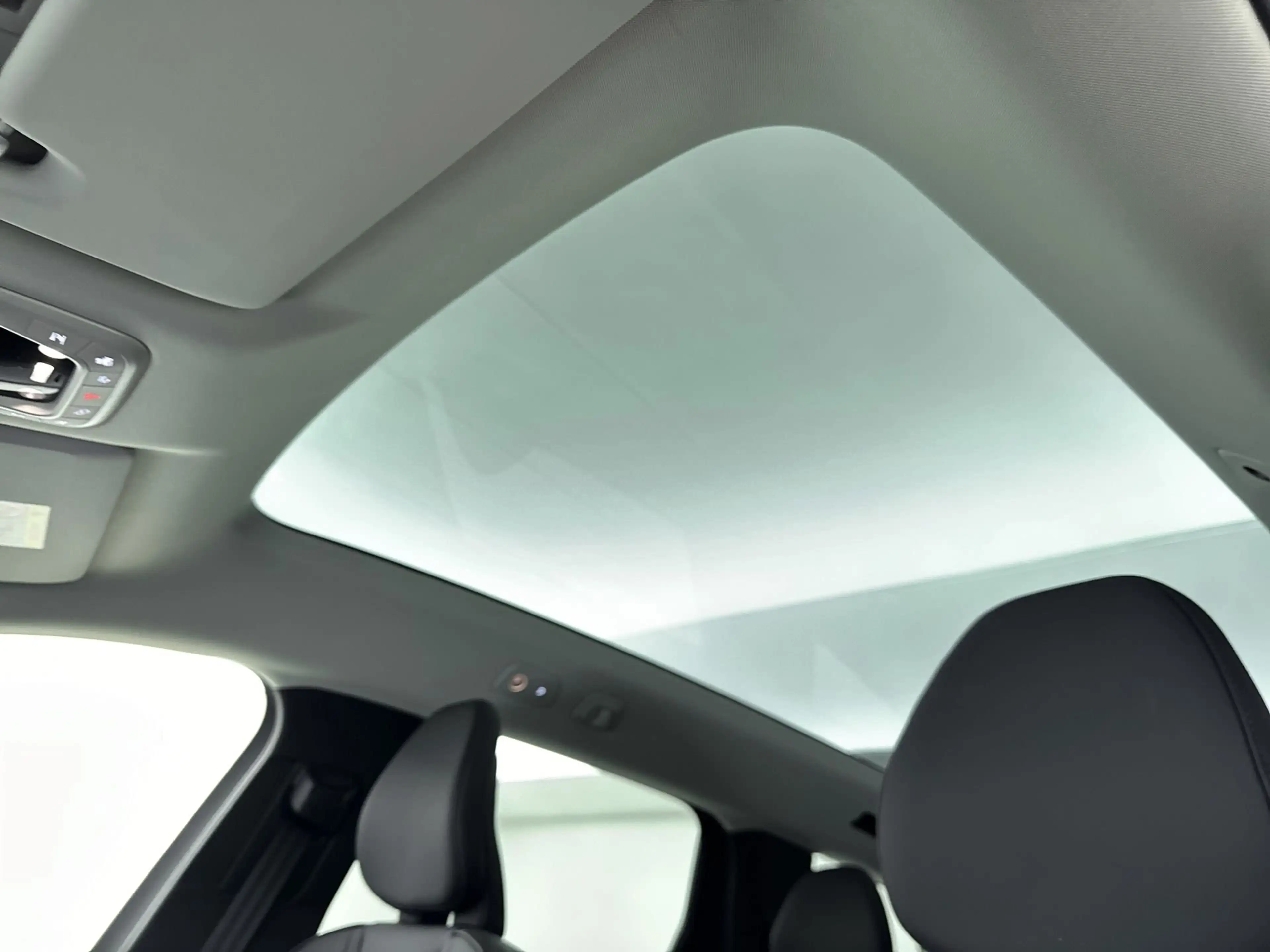 Volvo EX90 Ultra | Luchtvering | BLIS | 22 inch LM | PDC + Ca — photo 28