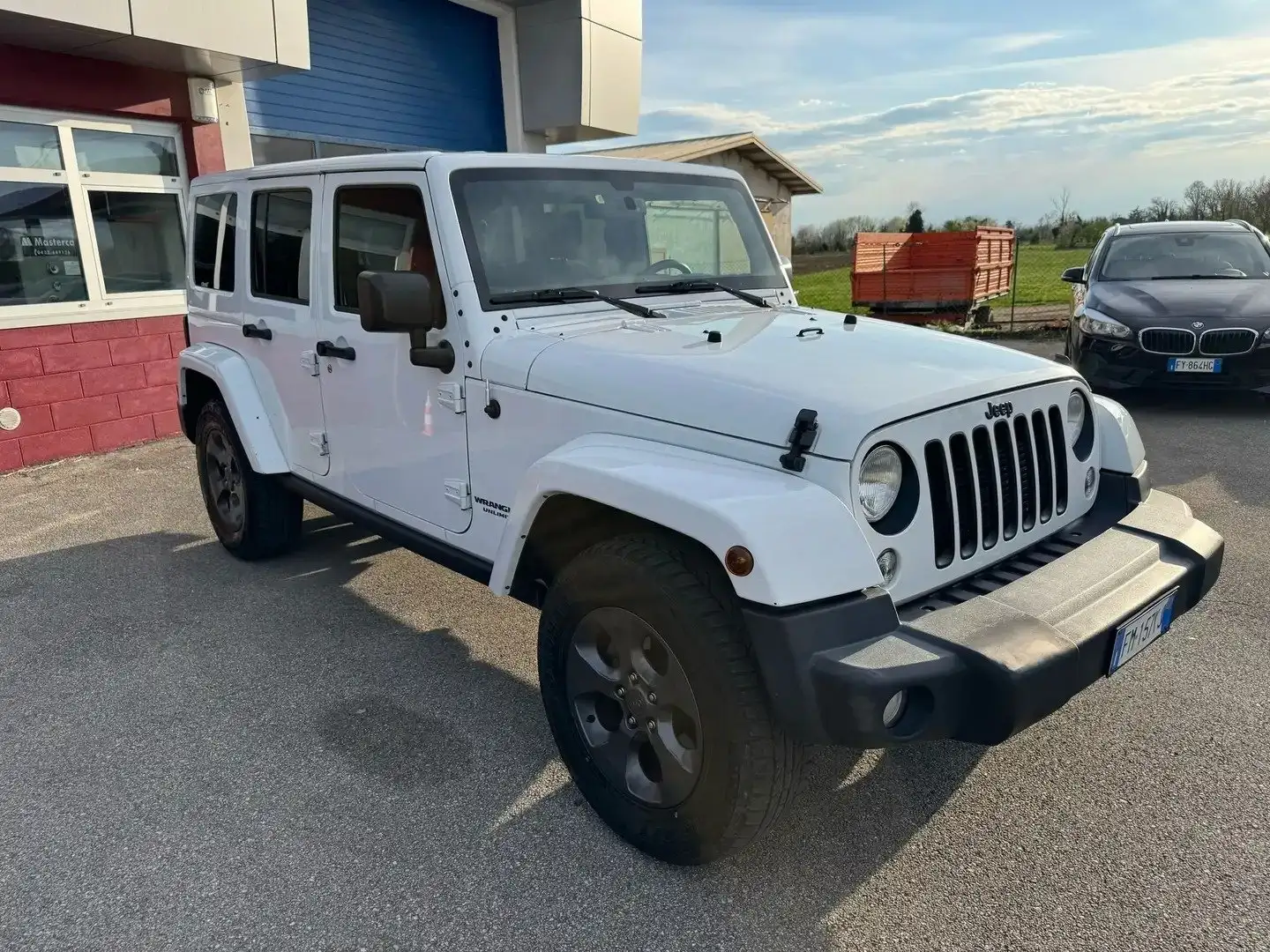 Jeep Wrangler Wrangler Unlimited 2.8 crd Night Eagle aut FM157YJ Weiß - 1