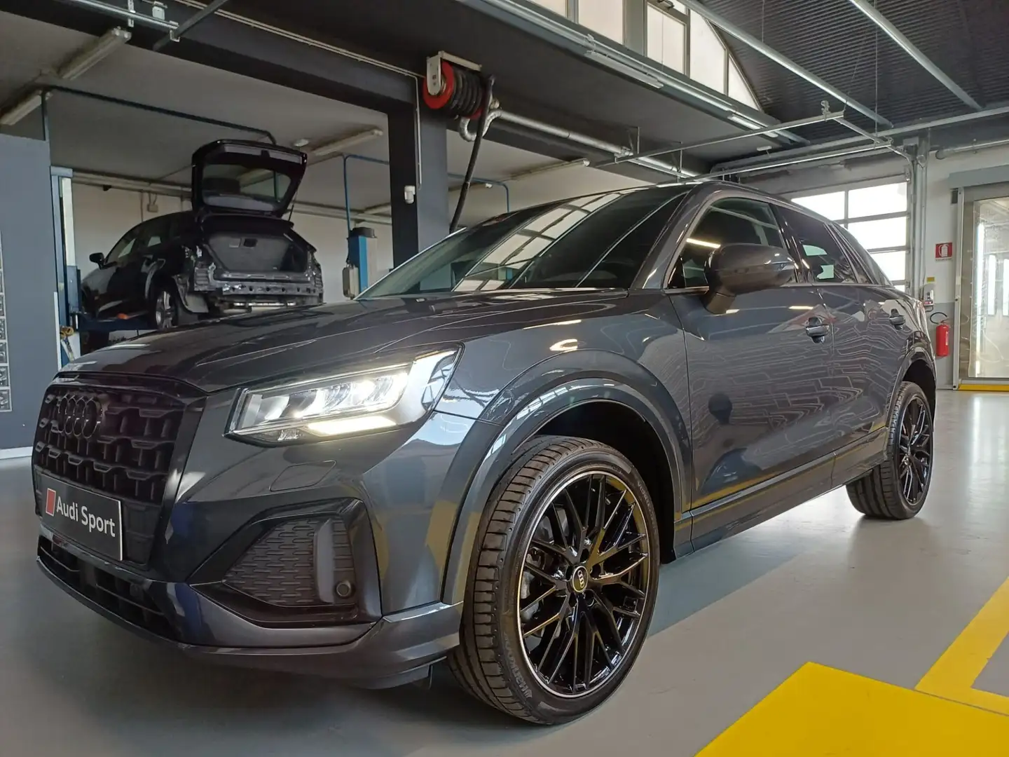 Audi Q2 Q2 35 TFSI S tronic 150cv Sport Gris - 1