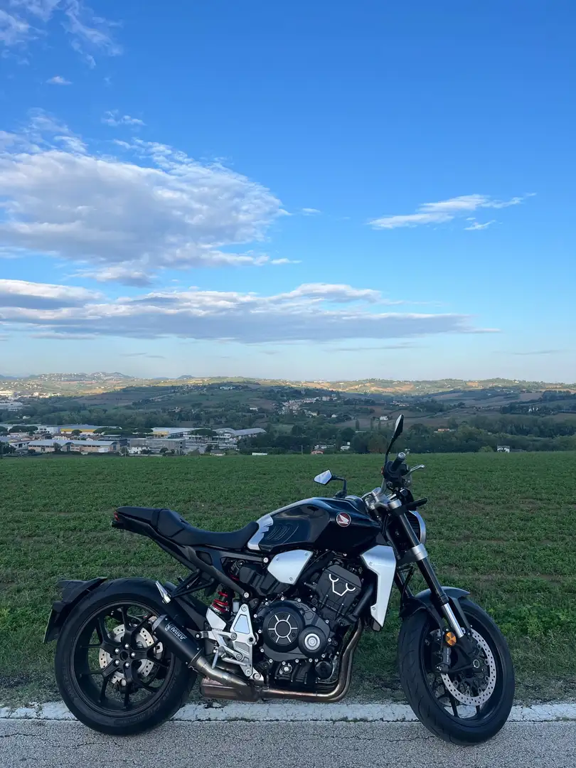 Honda CB 1000 r - 1
