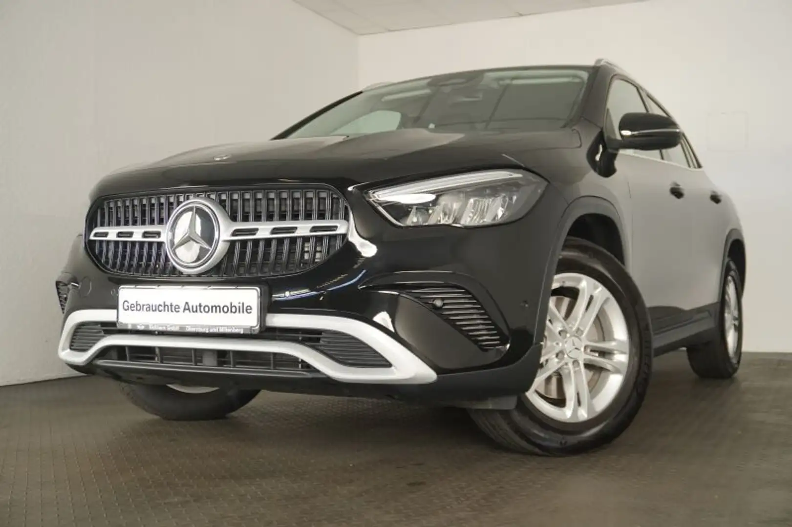 Mercedes-Benz GLA 250 e *Entry Advanced* Noir - 2