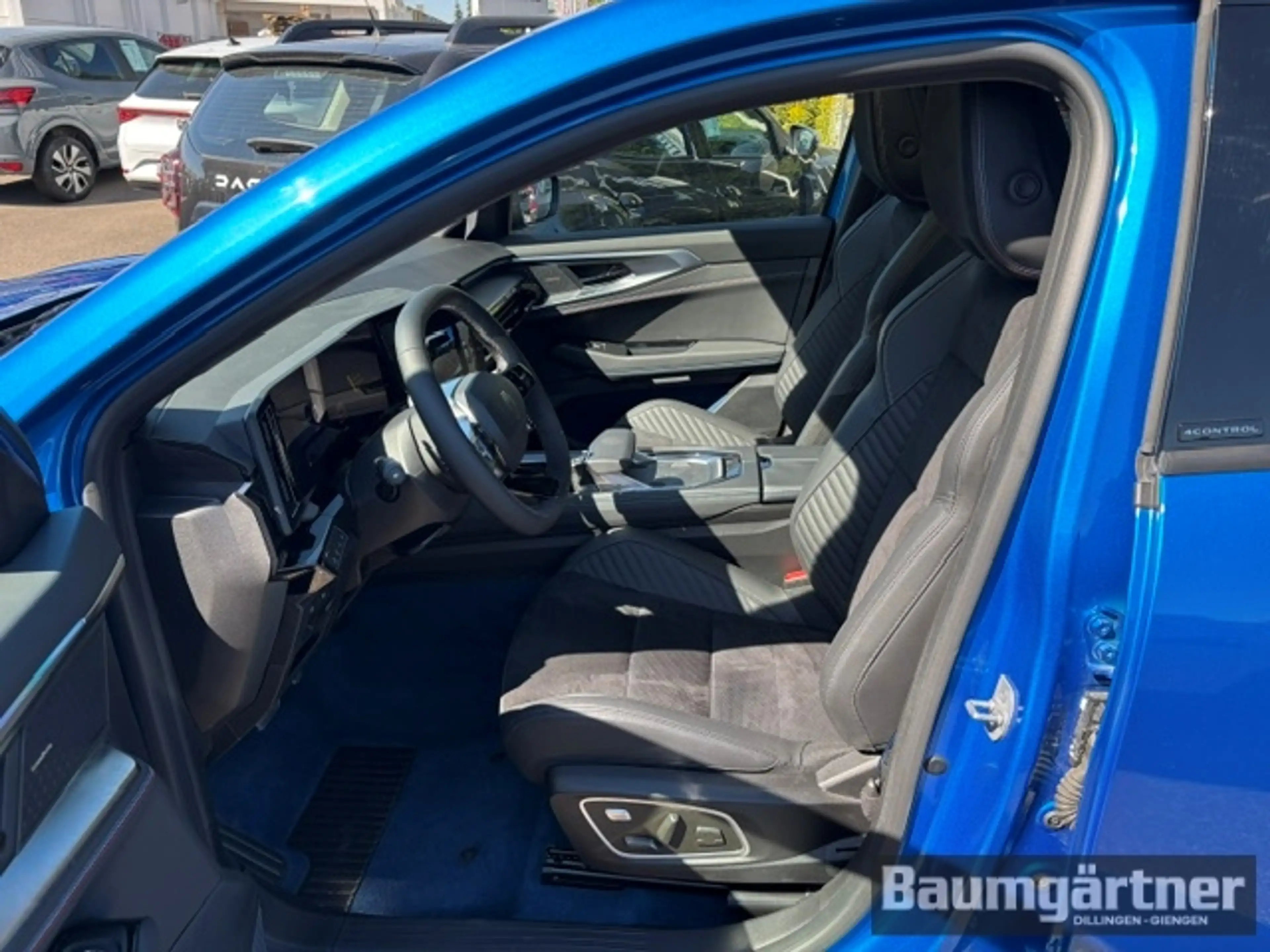 Renault Rafale Esprit Alpine E-TECH Hybrid 300 4x4 Pano — photo 5