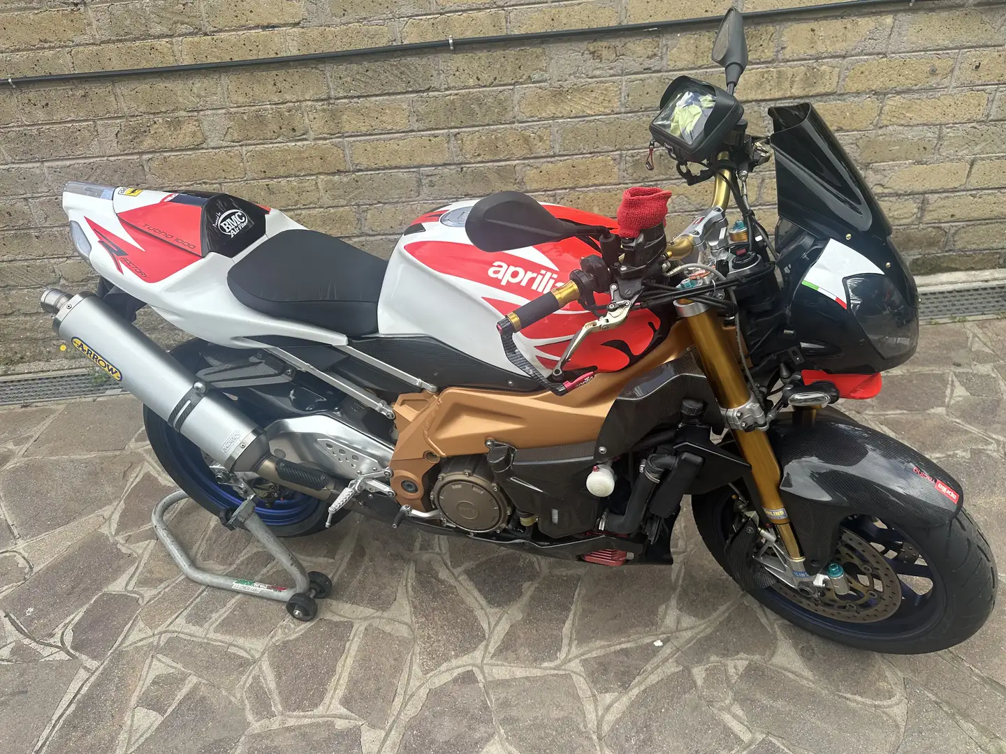 Aprilia Tuono r 1000 factory Rot - 1