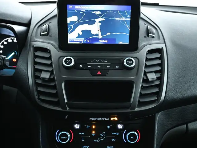 Ford Tourneo Connect view 12