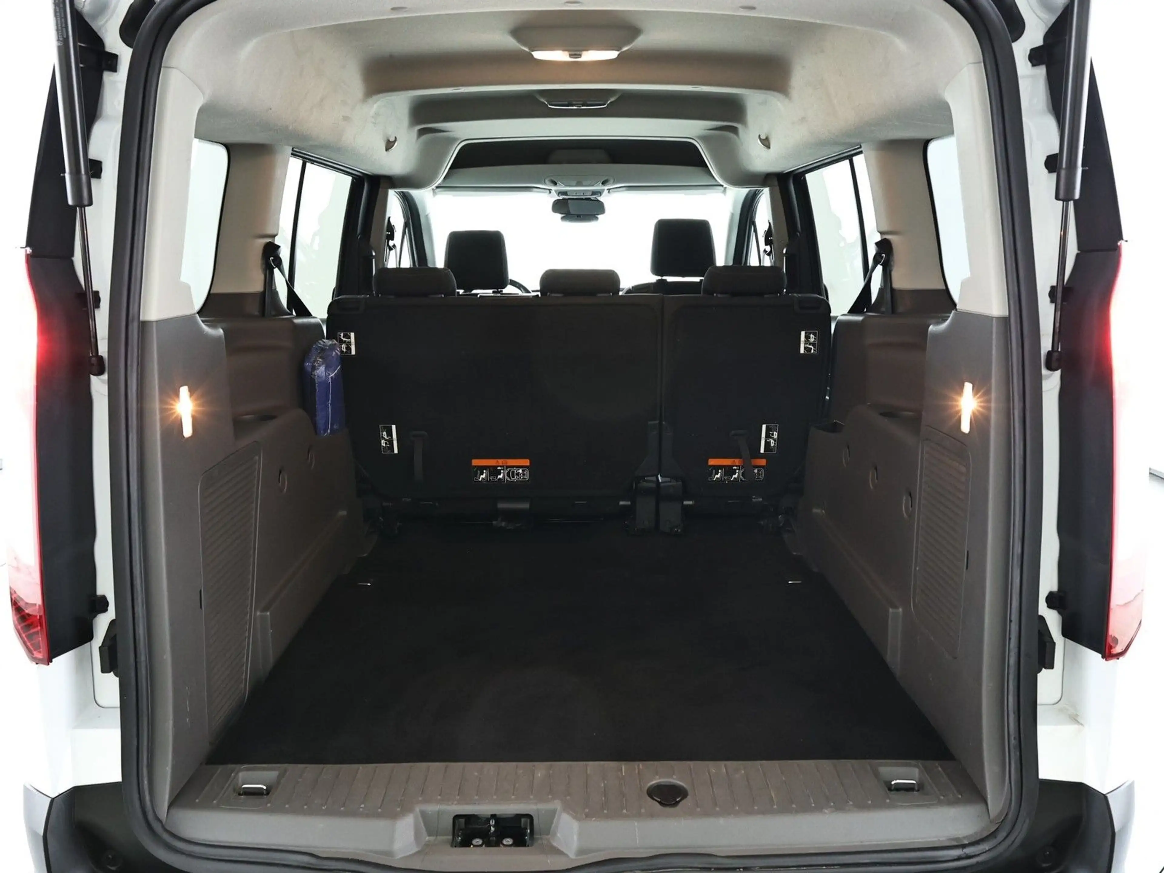 Ford Grand Tourneo Tourneo Connect 1.5 TDCi/ EcoBlue Grand Trend — photo 6