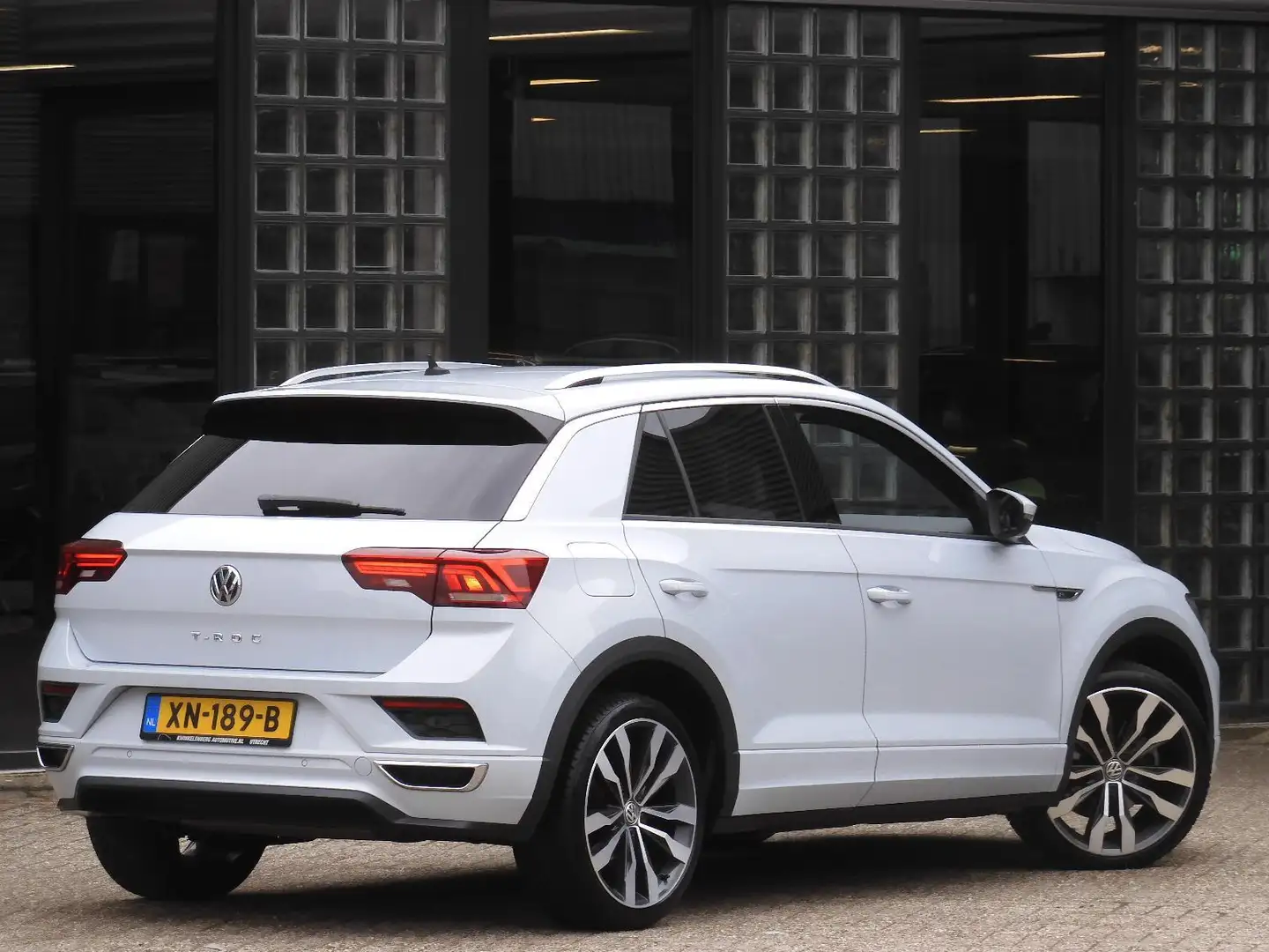 Volkswagen T-Roc 1.5TSi SPORT/ R-LINE/ VIRTUAL/ 19INCH/ *NL-AUTO* Weiß - 2