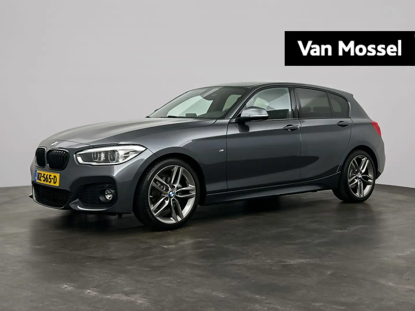 BMW 118 1-serie 118i Aut. 5drs. M-Sport | Led Koplampen | Grijs - 1