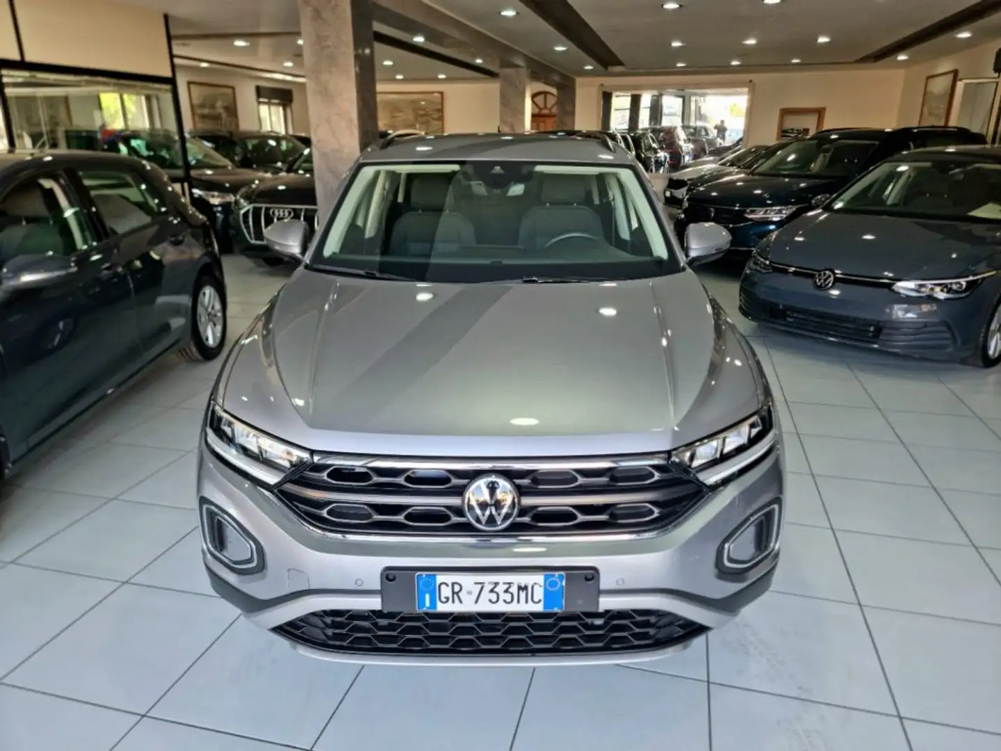 Volkswagen T-Roc NEW 2.0 TDI 150CV Life  DSG - Navi - Virtual Gris - 2