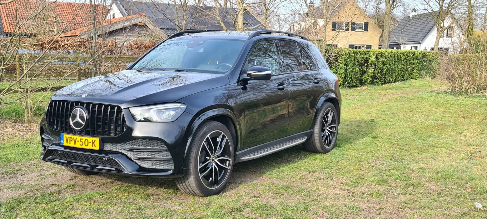 Mercedes-Benz GLE 400 D 4MATIC Vol Opties!! 54 D KM Černá - 1