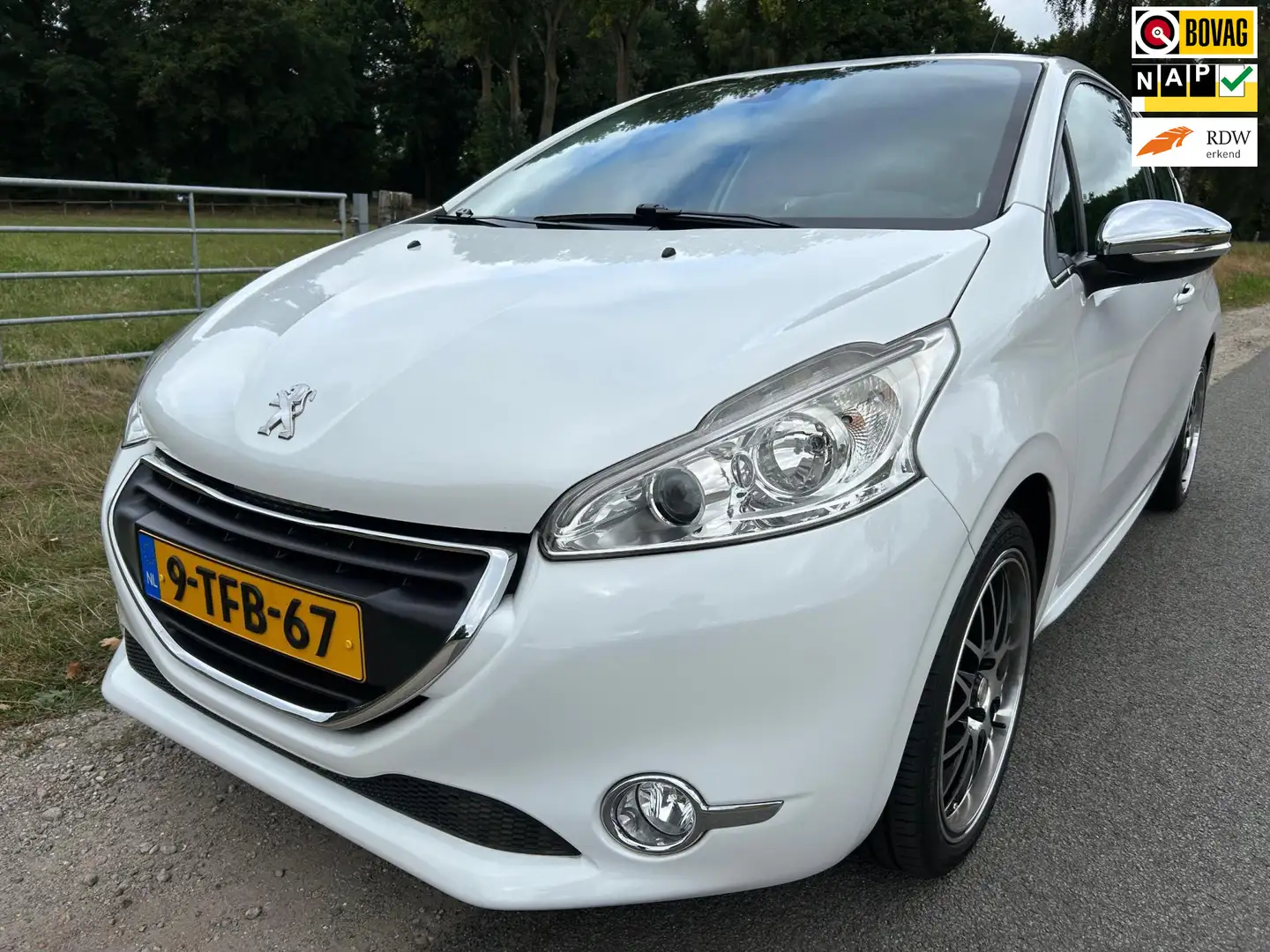 Peugeot 208 1.2 VTi Allure dealer ond. prachtige staat en luxe Blanco - 1
