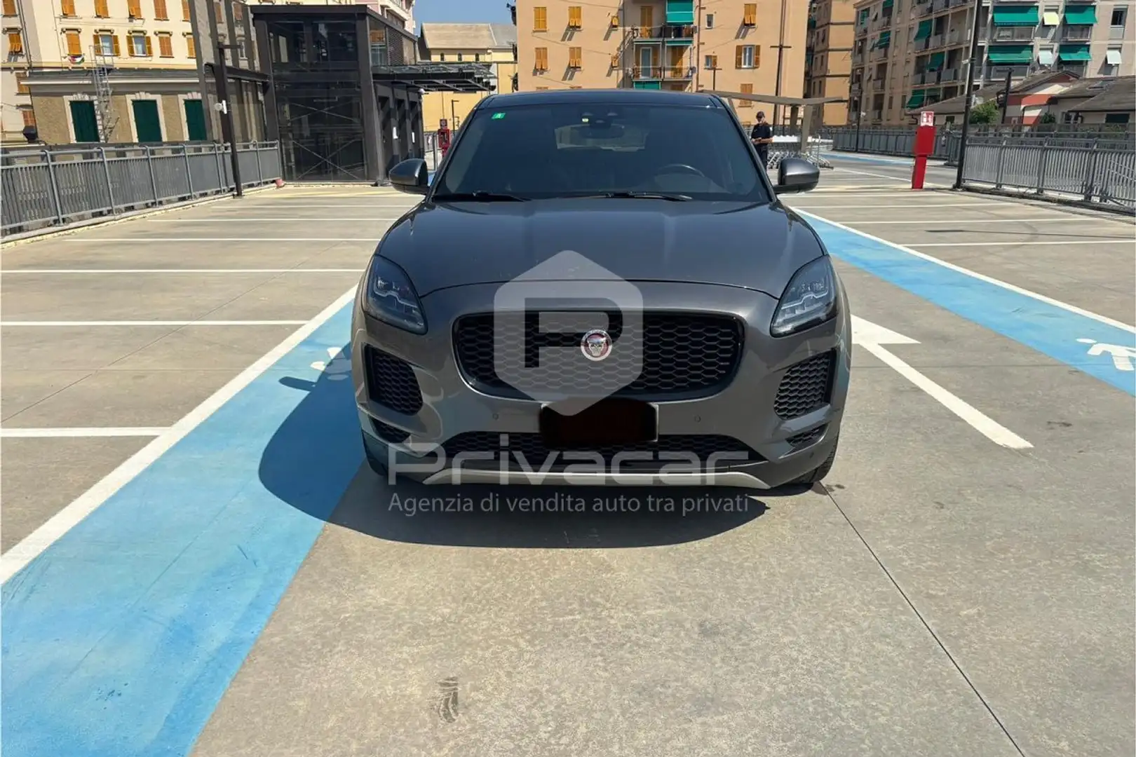 Jaguar E-Pace E-Pace 2.0 249 CV AWD aut. R-Dynamic Silber - 2