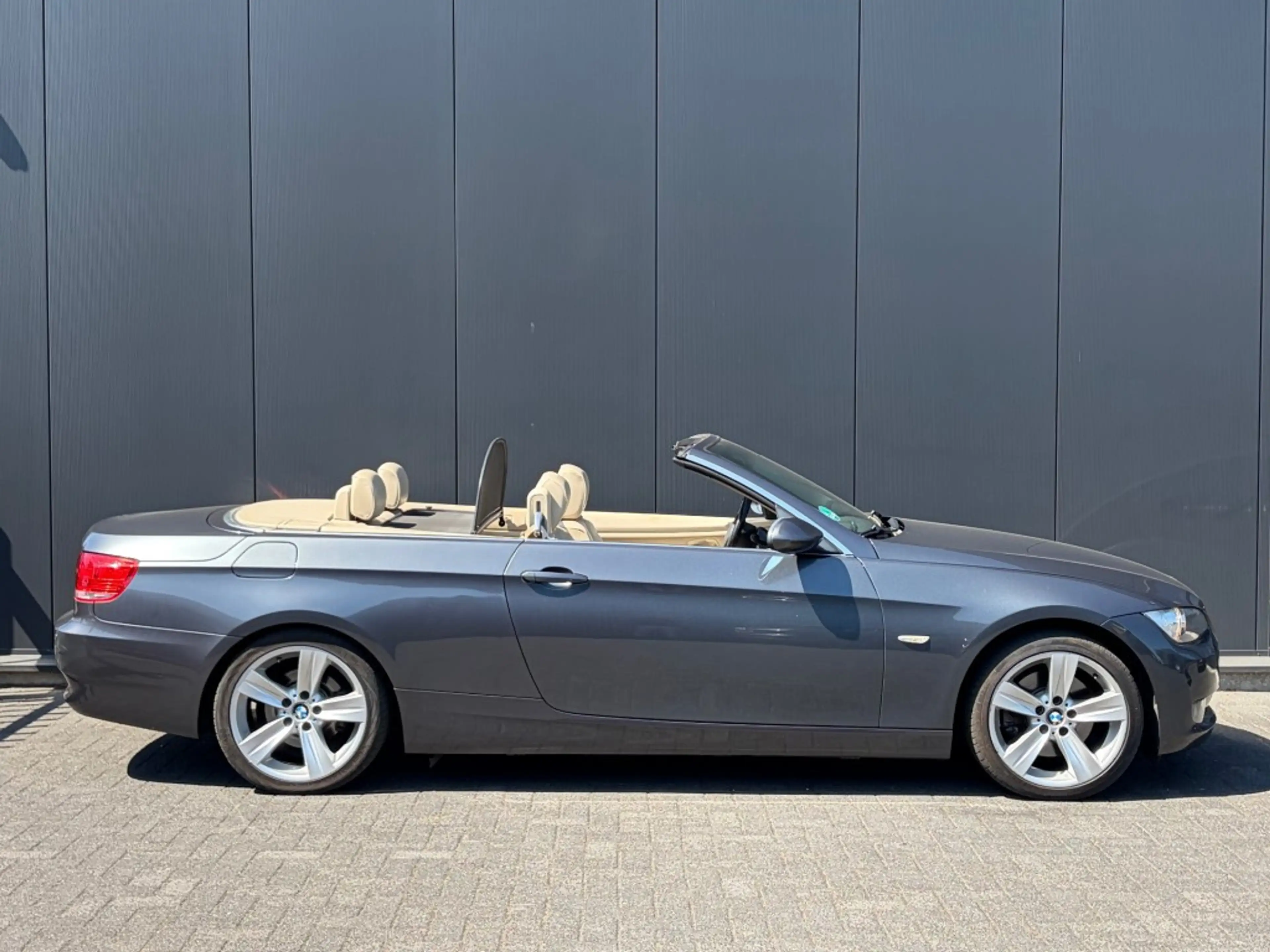 BMW 325 Cabrio 325i Aut. Leder Navi Xenon Trekhaak — photo 2