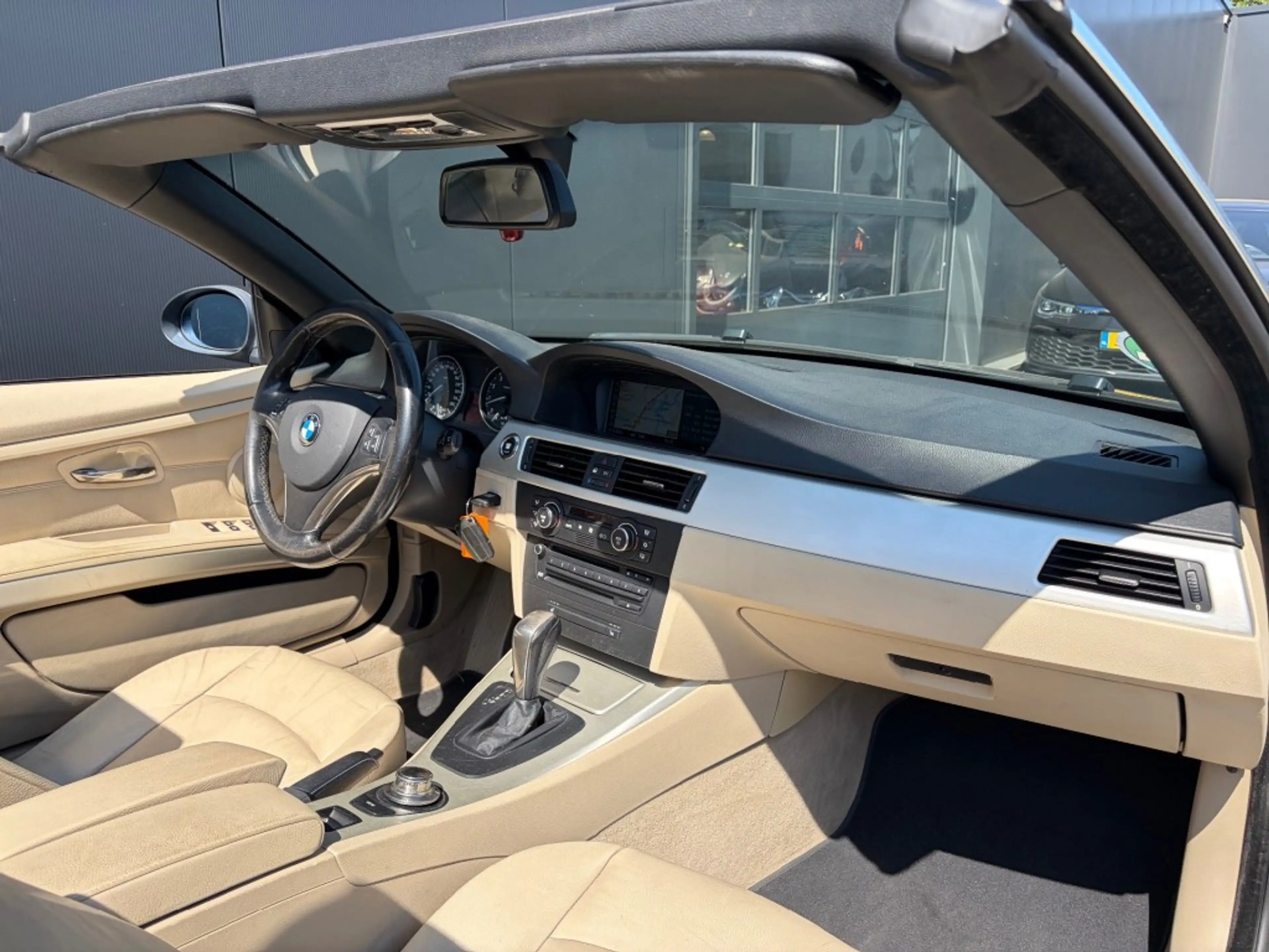 BMW 325 Cabrio 325i Aut. Leder Navi Xenon Trekhaak — photo 5