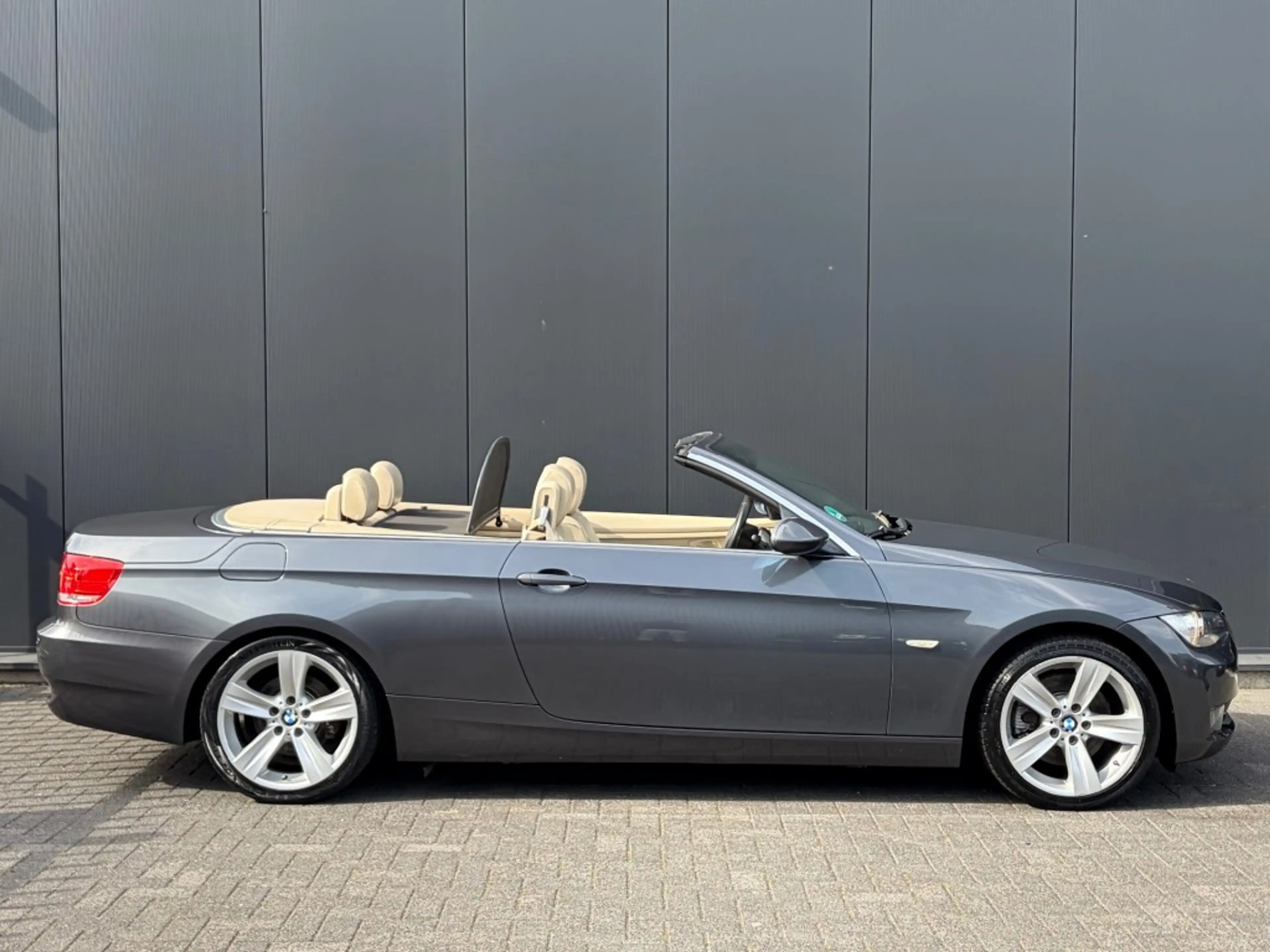 BMW 325 Cabrio 325i Aut. Leder Navi Xenon Trekhaak — photo 2