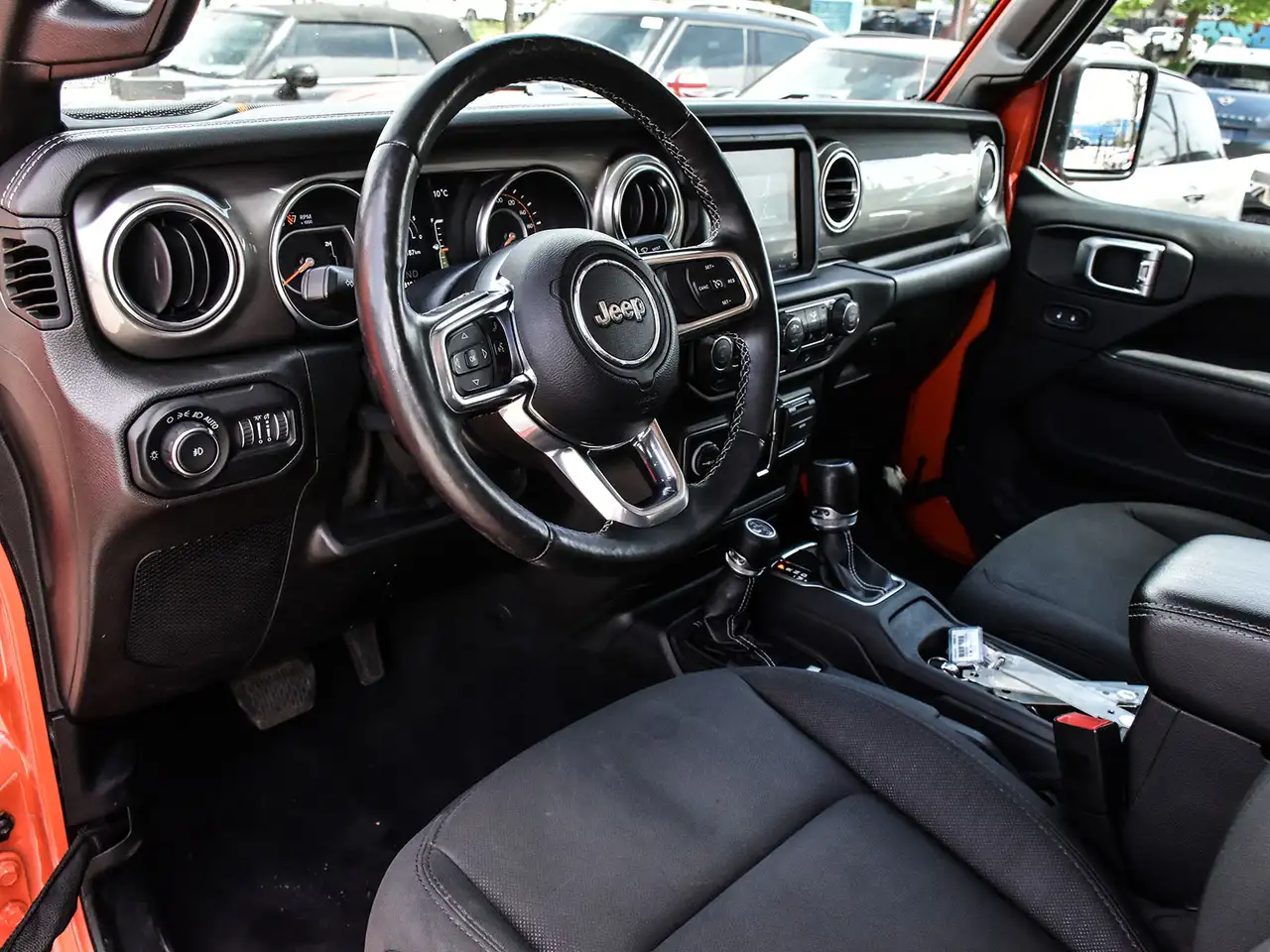 Jeep Wrangler снимка Jeep Wrangler