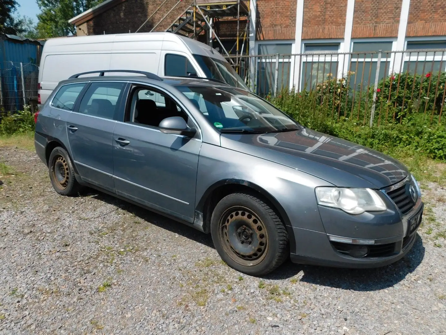 Volkswagen Passat Variant 2.0 TDI Comfortline Šedá - 1