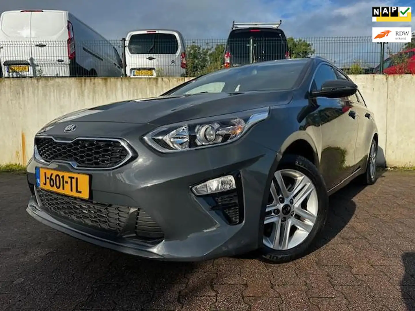 Kia Ceed SW / cee'd SW Sportswagon 1.0 T-GDi DynamicLine/FACELIFT/GROTE S Gris - 1