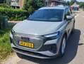 Audi Q4 e-tron Q4 e-tron 35 L ed S Com 55 kWh 170 PK SV,CC,NAVI,+ Grijs - thumbnail 1