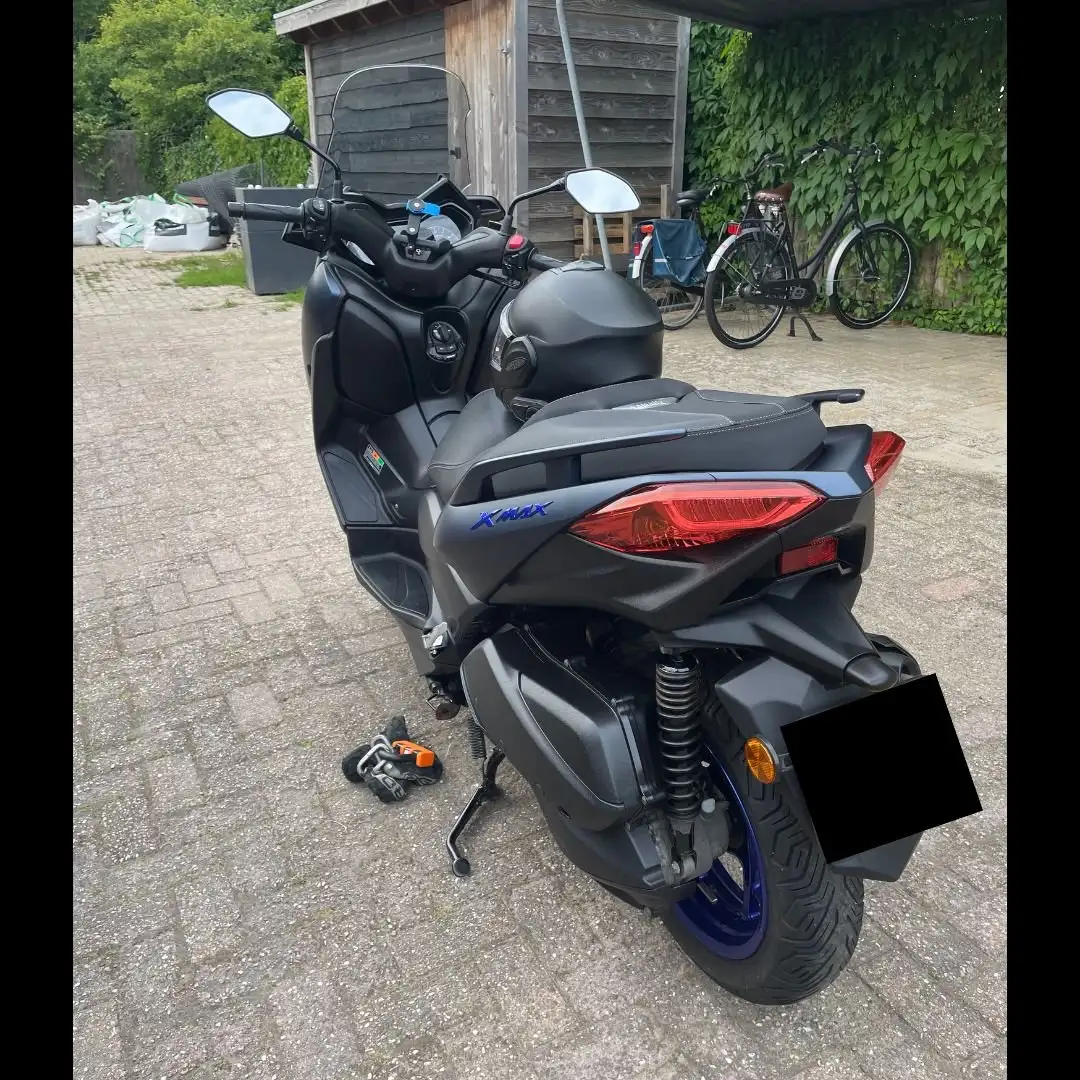 Yamaha X-Max 300 Grijs - 2