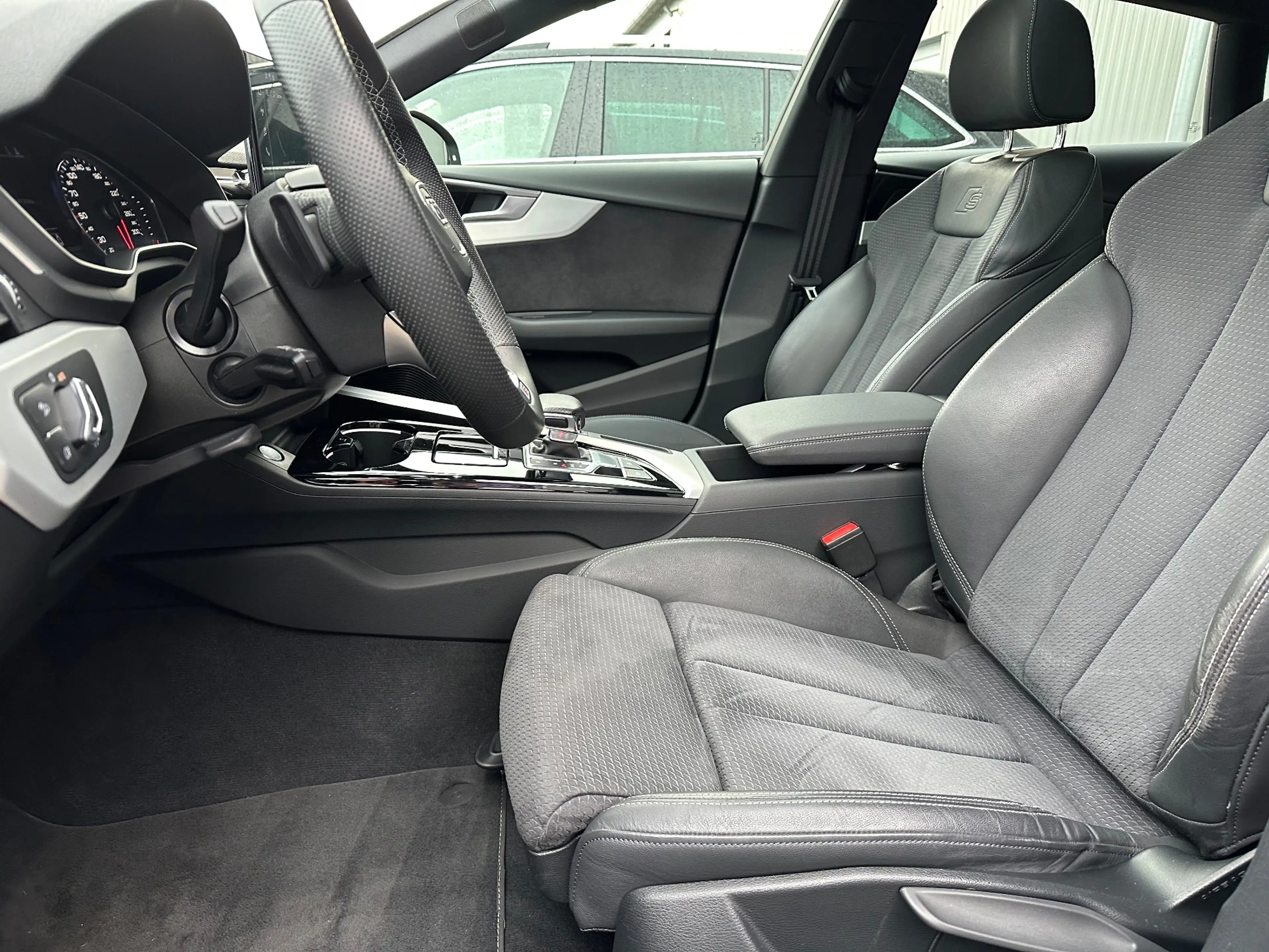Audi A5 40 TFSI Quattro S-Line NAV+LED+PANO+AHK+KAM+20ZO — photo 13