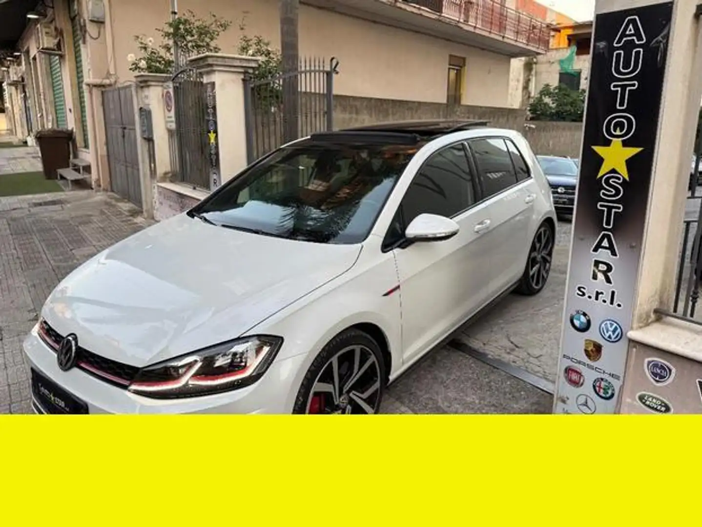 Volkswagen Golf - 2
