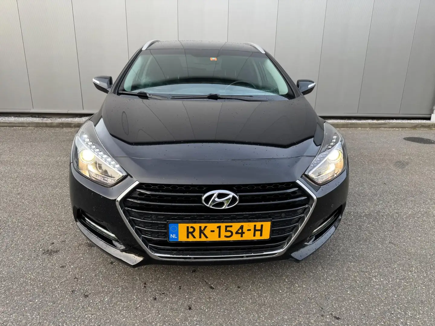 Hyundai i40 Wagon 1.7 CRDi hp i-Catcher Premium Noir - 2