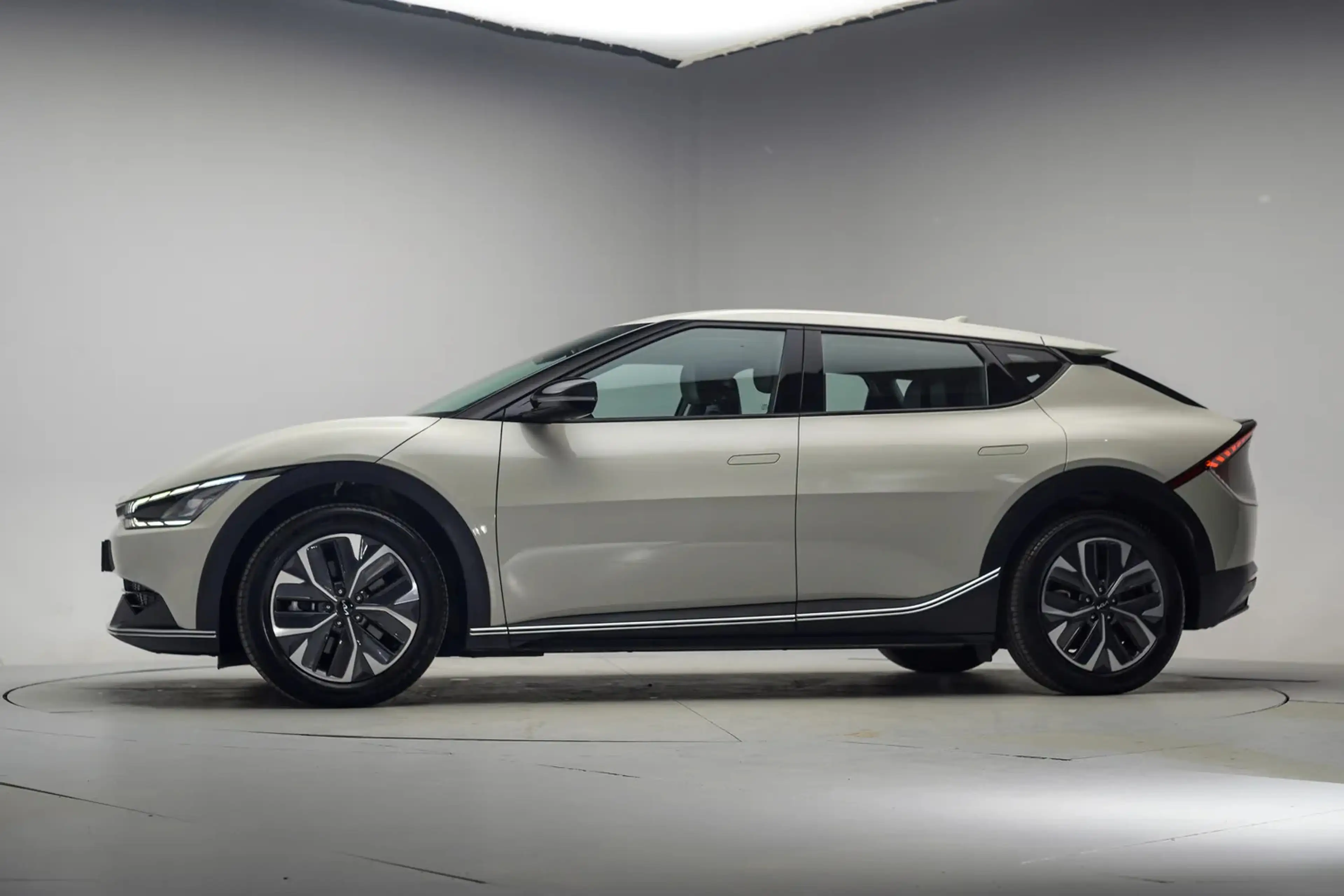 Kia EV6 Edition 77.4 kWh Aut. [ Adapt.cruise Navi Camera ] — photo 2