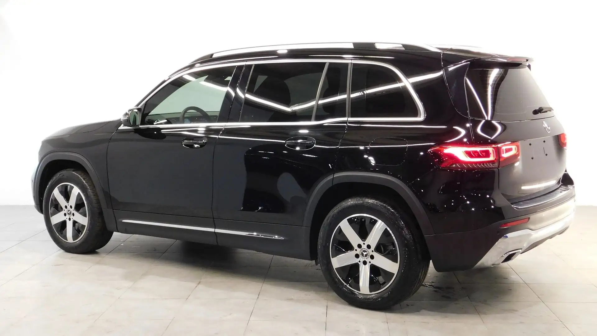 Mercedes-Benz GLB 200 200D 150CH PROGRESSIVE LINE 8G DCT 4MATIC - 2
