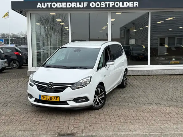 Opel Zafira Tourer Grijskenteken ! 2 persoons