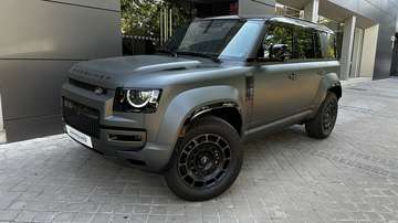 110 4.4 V8 MHEV Octa Edition One AWD Aut. 635