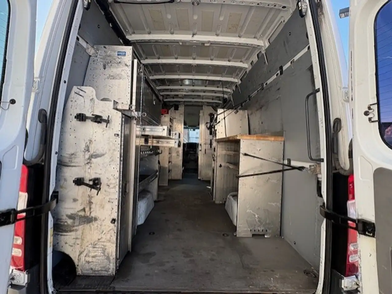 Mercedes-Benz Sprinter снимка Mercedes-Benz Sprinter