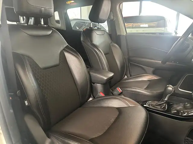 Jeep Compass view 11