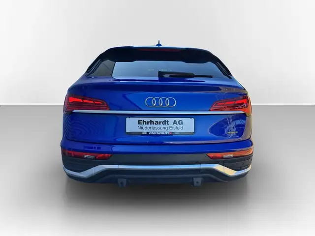 Audi Q5 view 6
